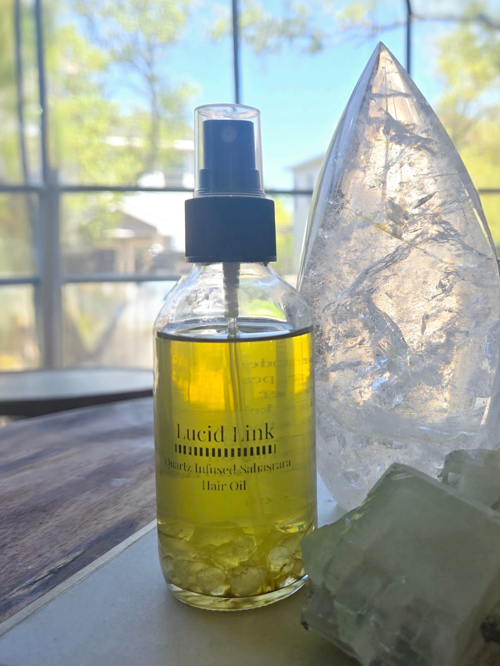 Sahasrara translates to thousand-petaled lotus and is associated with the highest level of consciousness and spiritual awareness. Anointing the crown with this olive oil infusion helps to nudge open the 7th chakra to receive guidance from the Divine, while nourishing the hair and scalp.